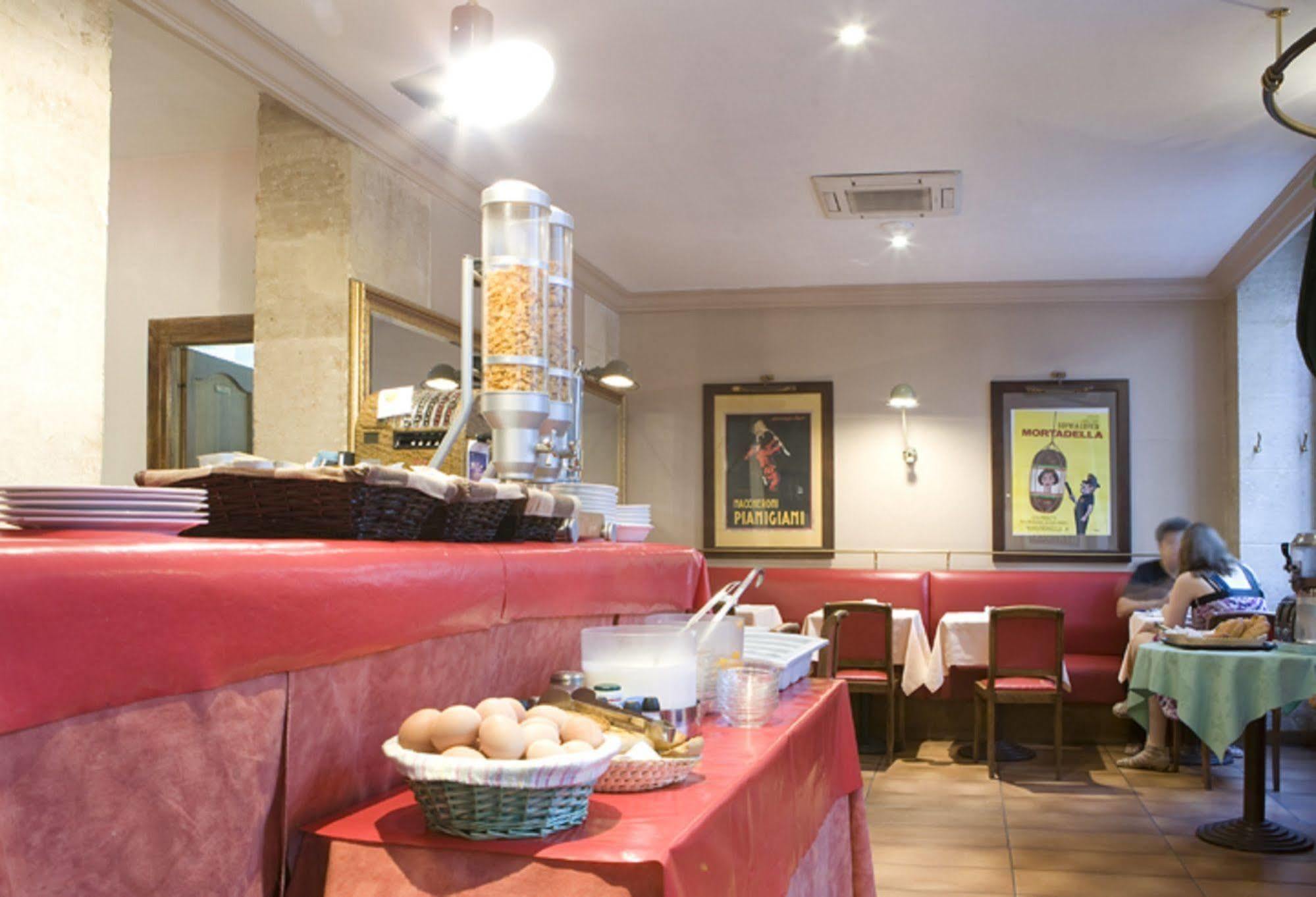 Wit Hotel Paris Dış mekan fotoğraf