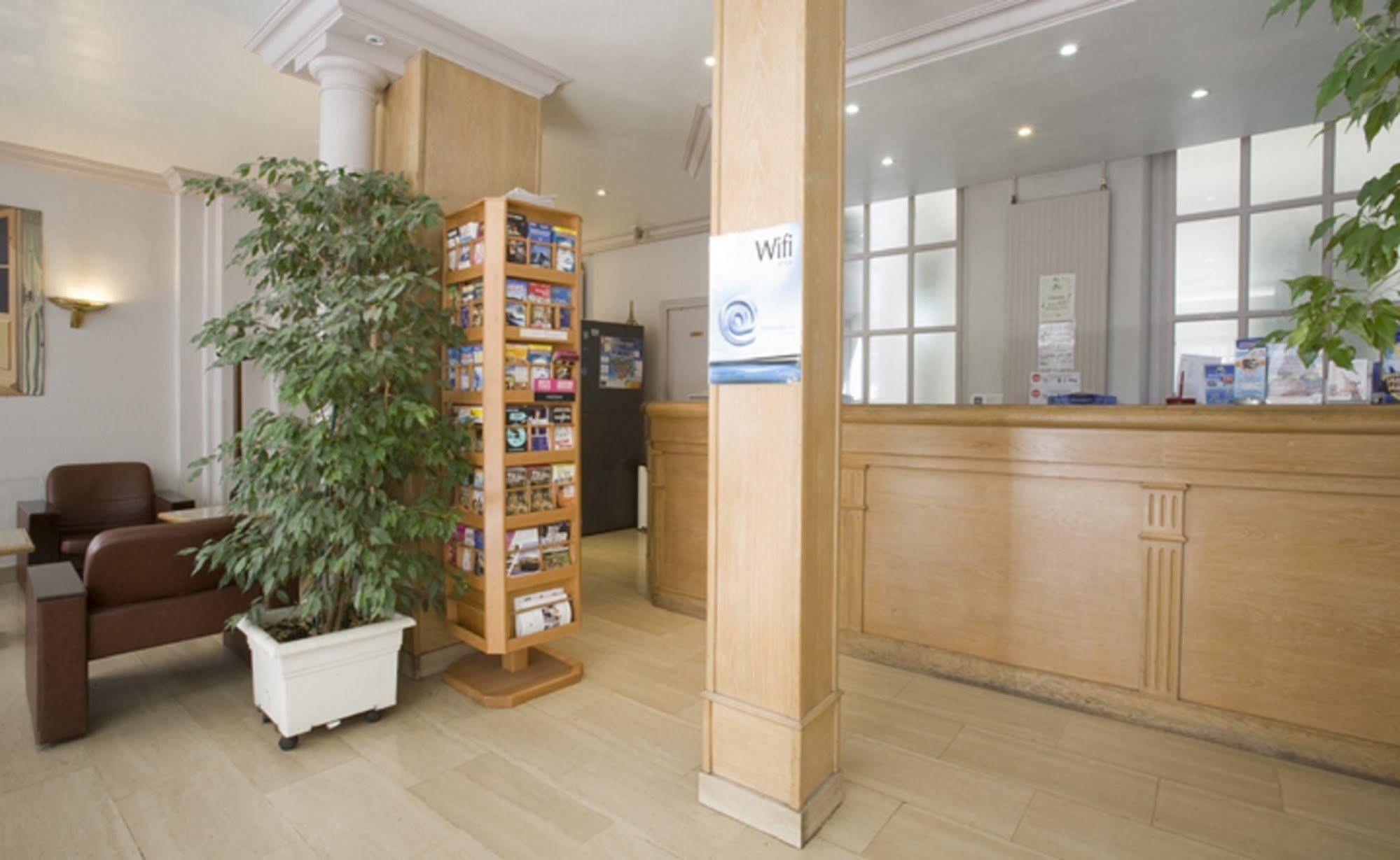 Wit Hotel Paris Dış mekan fotoğraf